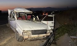 Adıyaman'da devrilen otomobildeki 4 kişi yaralandı