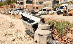 Adıyaman'da devrilen otomobildeki 5 kişi yaralandı