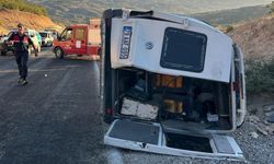 Adıyaman’da tarım işçilerini taşıyan minibüs devrildi: 19 yaralı 