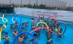 Beşiri'de 320 öğrenci yüzme eğitimi aldı