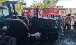 Diyarbakır'da çıkan yangında 3 iş yeri ve çok sayıda traktör zarar gördü