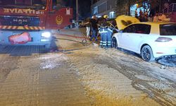 Mardin'de seyir halindeki otomobilde çıkan yangın söndürüldü