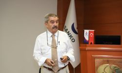 Prof. Dr. Sırmalı; "Bayrağımıza Sahip Çıkmak Zorundayız”