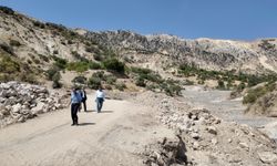 Sel felaketi yaşayan Adıyaman'ın Tut ilçesinde dere yatakları düzenleniyor