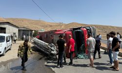 Şırnak'ta devrilen itfaiye aracındaki 5 kişi hafif yaralandı