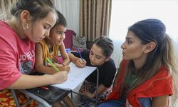 Kızılay’dan Deprem Bölgesine 7 Bin Kırtasiye Seti