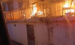 Besni'de evde çıkan yangın'da ev kullanılmaz hale geldi