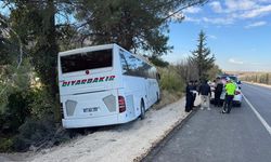 Adıyaman'da yolcu otobüsü ile otomobilin çarpıştığı kazada 4 kişi öldü