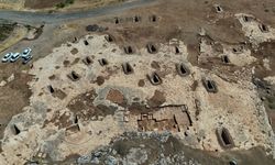 Adıyaman'daki Tharsa Antik Kenti'nde 8 oda mezarı bulundu