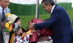 Bakan Tekin, Besni’de Okul Açacak