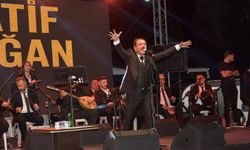 Besni’de Gece Latif Doğan ve Songül Karlı’yla Aydınlandı