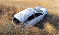 Gaziantep'te devrilen otomobildeki 4 kişi yaralandı