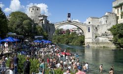 Mostar Köprüsü'nde Red Bull Cliff Diving heyecanı