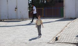 Şırnak'ta kanseri yenen lise öğrencisi Gülnaz, 7 yılın ardından okula kavuştu