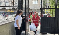 Türk Kızılay yaşlı ve engellileri evlerinde yalnız bırakmıyor