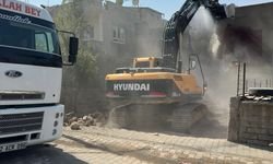 Batman'da 11 ayda 125 riskli yapının yıkımı gerçekleştirildi