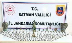 802 sikke, 29 obje, 2 büst ve heykel ele geçirildi