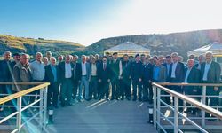 Besni Muhtarları Unutmadı. Vefa yemeğinde Buluştular