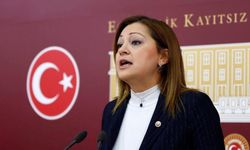 Burcu Köksal'dan 'AK Parti'ye geçecek' iddialarına yanıt geldi: 'Bulunduğum yerdeyim'