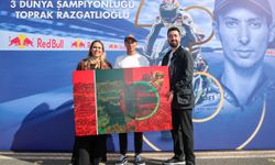 Castrol'dan ‘Işığın ve Rengin Yolculuğu’ eseri