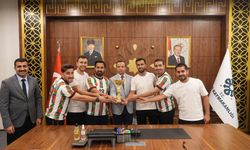 3. Kamu Spor Oyunları'nda derece yapan takımları kabul etti