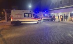 Siirt'te minibüs ile hafif ticari aracın çarpıştığı kazada 5 kişi yaralandı