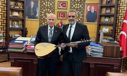 Türkücü Yavuz Bingöl'den Bahçeli'ye anlamlı ziyaret