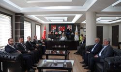Yeşilay Başkanından Kâhta Belediyesi’ne Ziyaret