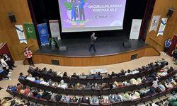 Yeşilay Genel Başkanı Dinç, Adıyaman'da konferansa katıldı: