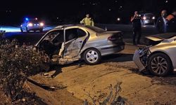 Adıyaman'da iki otomobil çarpıştı 8 Yaralı