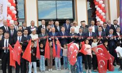 Bakan Tunç Besni'de konuştu: 'Deprem davalarında adaletli sonuca ulaşacağız' - Videolu Haber