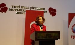 Doç. Dr. Fadime T. Dinç; “Atatürk’ü Anlamak Gerek!”