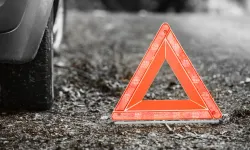 Adıyaman’da Minibüs ve Otomobil Çarpıştı: 3 Yaralı