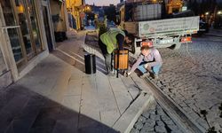 Mardin Büyükşehir Belediyesi Artuklu'daki çöp kovalarını yeniledi