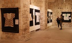 Mardin'de 'Dualı Sultan Gömlekleri' sergisi açıldı
