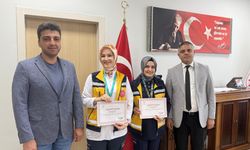 Sağlıkçı telefonla yönlendirdi eşine doğum yaptırdı