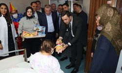 Midyat Devlet Hastanesi'nde 'Gülümse Midyat, Umut Çocuklarda' projesi hayata geçirildi