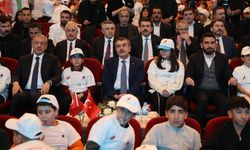 Bakan Tekin, Mardin’de Kitap Kurdu lansmanında konuştu