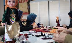 Oğuzeli'nde kadınlar oyuncak bebek üreterek gelir elde ediyor