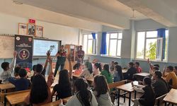 Siirt'te jandarmadan 'Siber Farkındalık ve Bilinçlendirme Eğitimi'