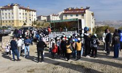 Van ve çevre illerde binlerce fidan toprakla buluşturuldu