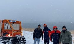 Adıyaman'da karda mahsur kalan iki kişi kurtarıldı