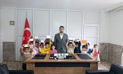 Gölbaşı'da minik öğrencilerden Filistin'e anlamlı destek