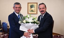 Ağıralioğlu, Özgür Özel görüşmesinde net konuştu: 'Teröristle görüşmeye karşıyız' - Videolu Haber