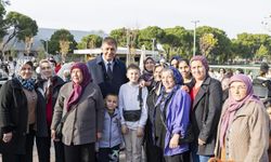 Başkan Tugay, Beydağlı kadınları İzmir'de ağırladı