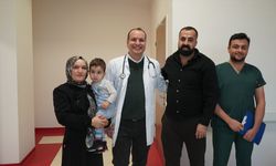 Batman'da 1,5 yaşındaki çocuğun bağırsağından 3 mıknatıs çıkarıldı