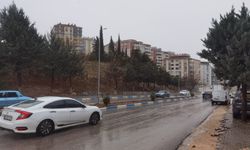 Besni’ye Yılın İlk Karı Düştü. Meteoroloji Uyardı