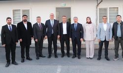 Besni’ye Yeni İtfaiye Aracı ve Ücretsiz Minibüs Desteği