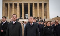 CHP Genel Başkanı Özgür Özel'den İsmet İnönü anması