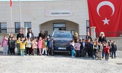 Hasankeyf'te öğrencilere yerli otomobil TOGG tanıtıldı